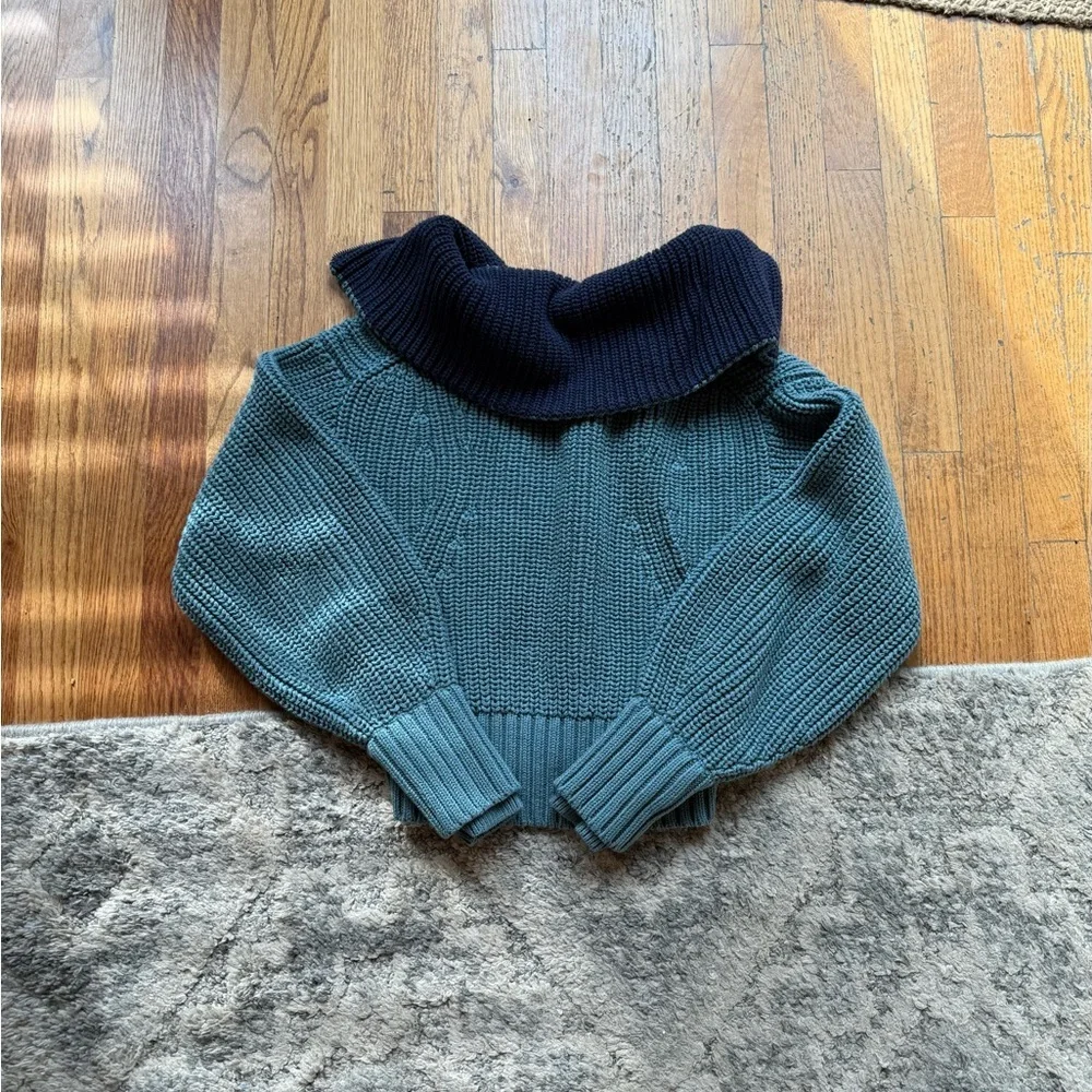 Athleta Alder Women’s Sweater Teal and Navy Blue sz: Medium - Picture 5 of 5